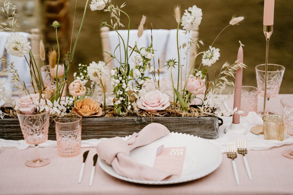Décoration table mariage : les 3 erreurs de débutante à éviter