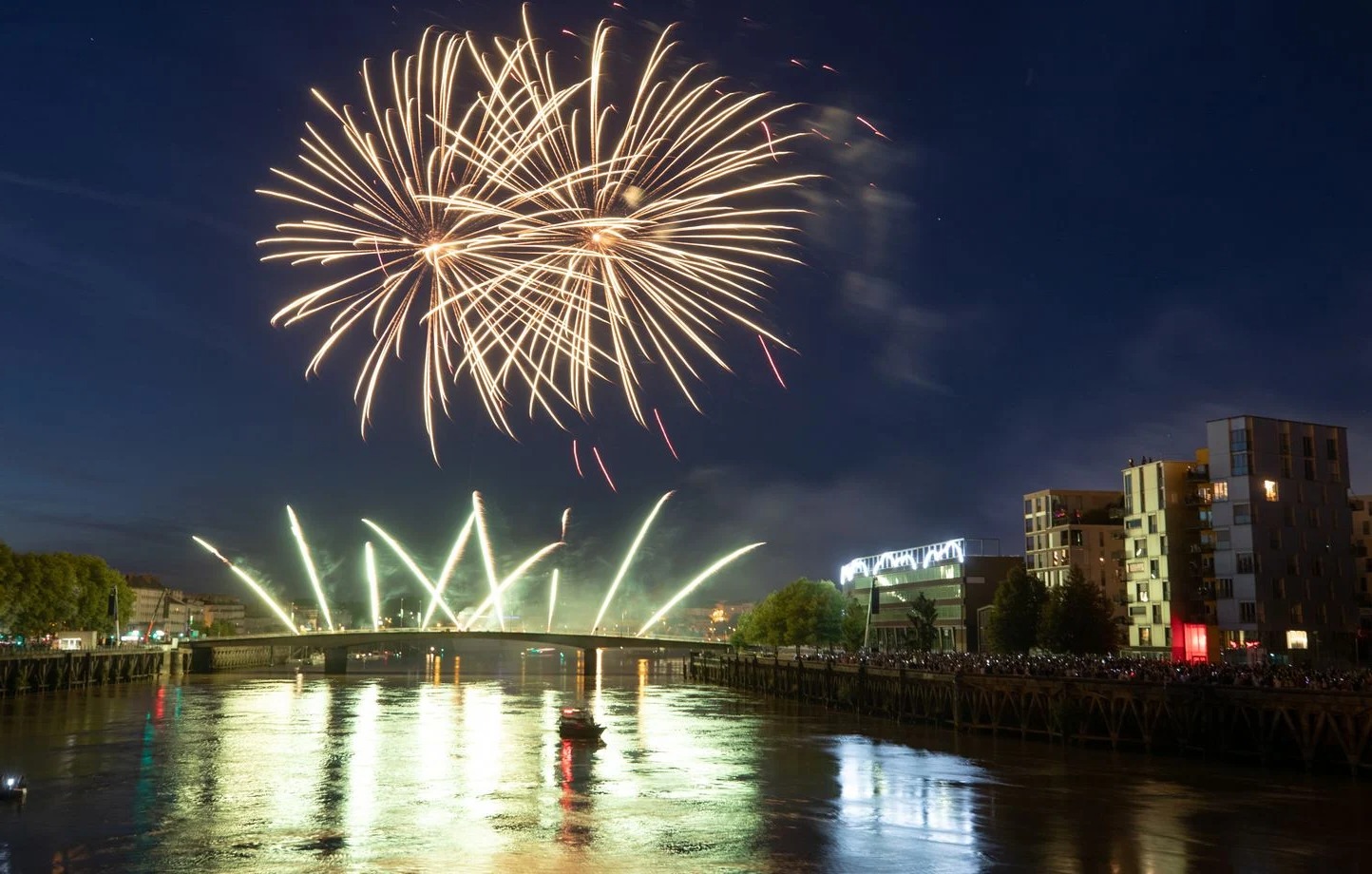 feu d'artifice nantes feu d'artifice nantes