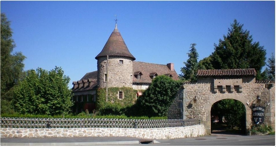 logis-hotel-manoir-henri-iv