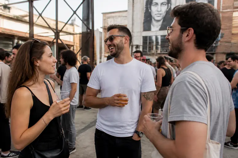 Privatiser une friche à Toulouse pour un événement festif entre amis.