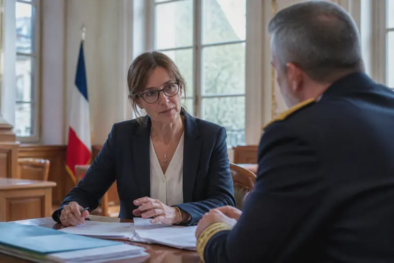 Rencontre administrative pour organiser un mariage avec vente de boissons style the bootleg bar.